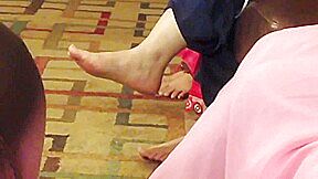 Pakistani Sexy MILF Salwar High Feet Showing